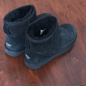 Ugg classic mini boots